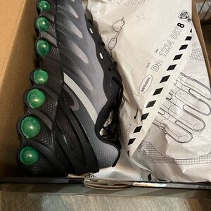 Nike Men’s Black Gray Air Max